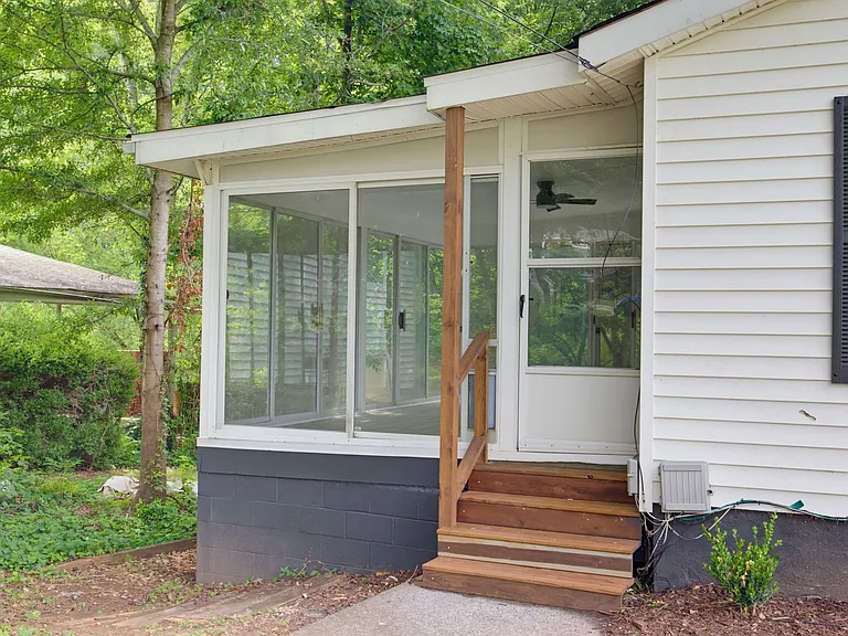 3051 Highland Dr SE — Photo 24