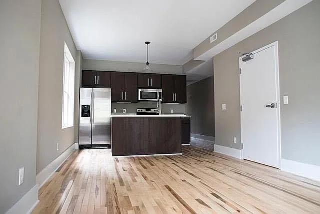 1 bed, 888 sqft, $700 — Photo 2