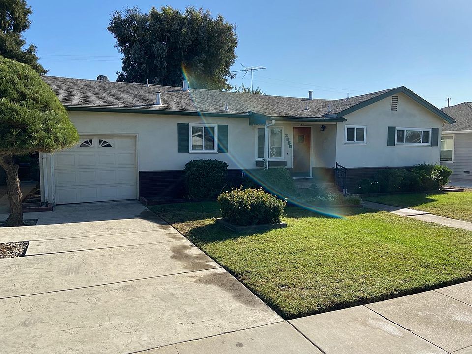 1st image of 2050 W Sonoma Ave