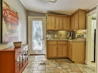 Building Photo - 127 Tower Ln #1