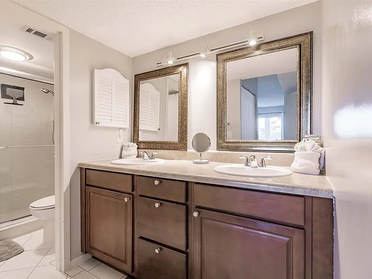 1200 E Peppertree Ln #206 — Photo 4