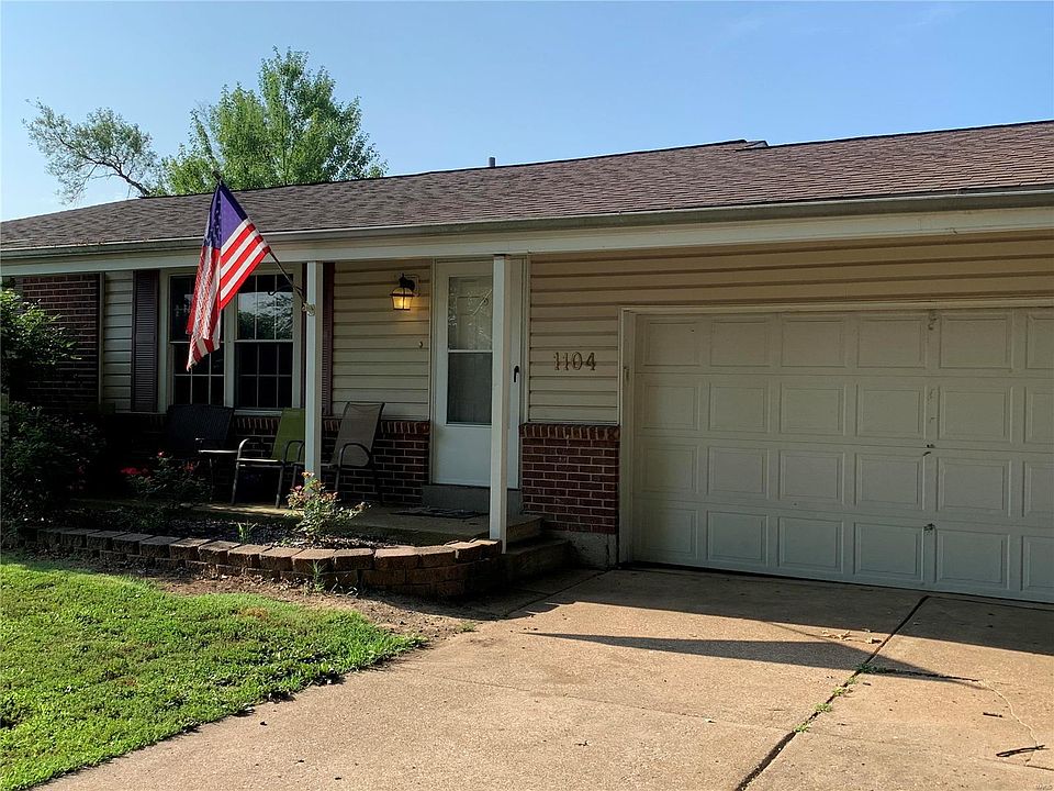2nd image of 1104 Ethel Ct