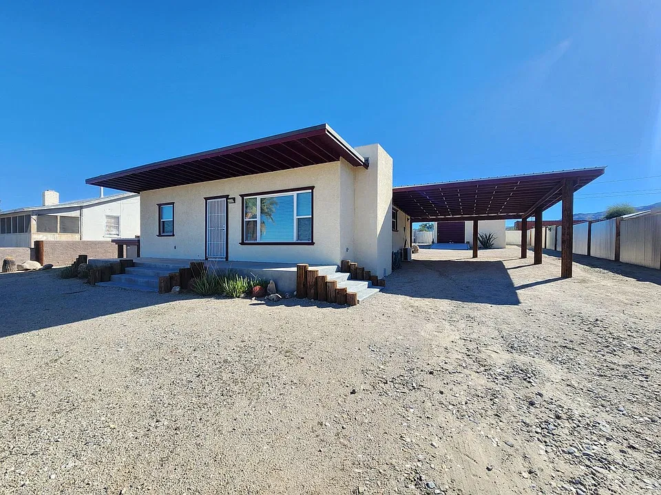 74655 Alta Loma Dr