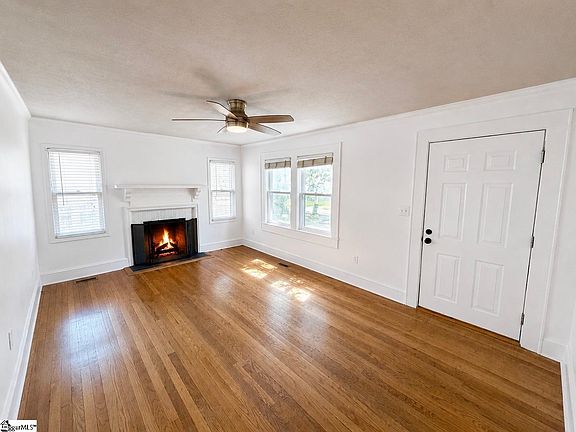 4th image of 118 Bleckley Ave