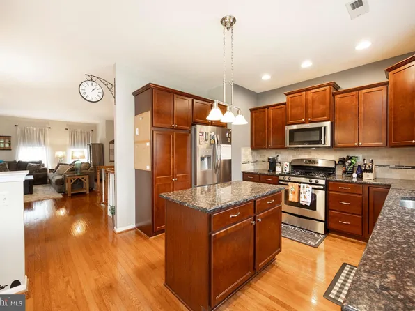 15 Rosy Ridge Ct, Telford, PA 18969