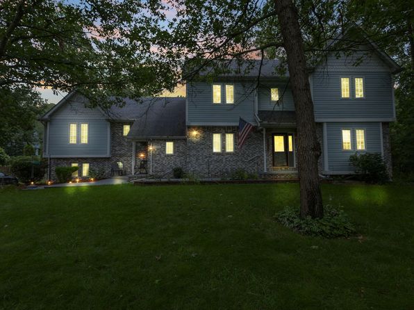 5321 E Honor Ave, Demotte, IN 46310