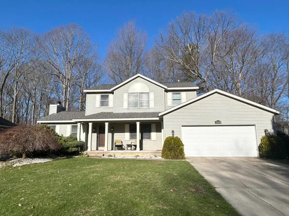 7459 Sleepy Hollow Dr, Hudsonville, MI 49426