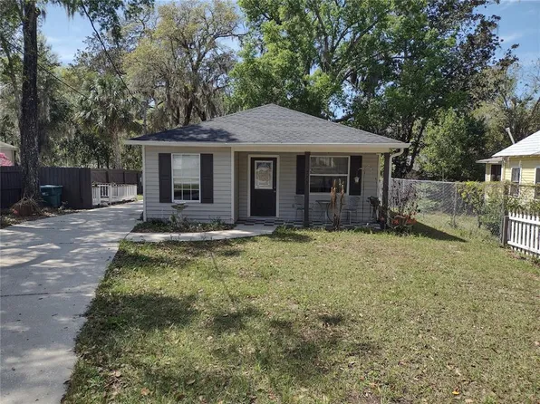 1523 Granite State Ct, Mount Dora, FL 32757