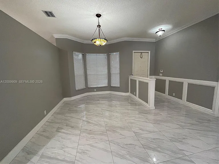 5263 SW 34th Way — Photo 8