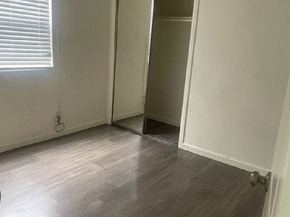 4th image of 10626 S Budlong Ave #5