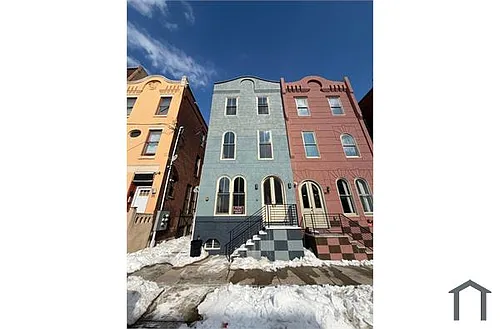 1831 W Diamond St Photo 1