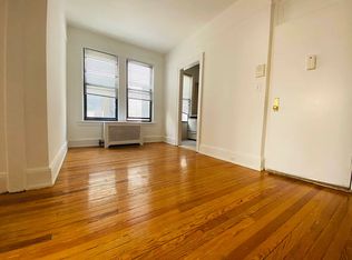 31-76 35th St #3, Astoria, NY 11106