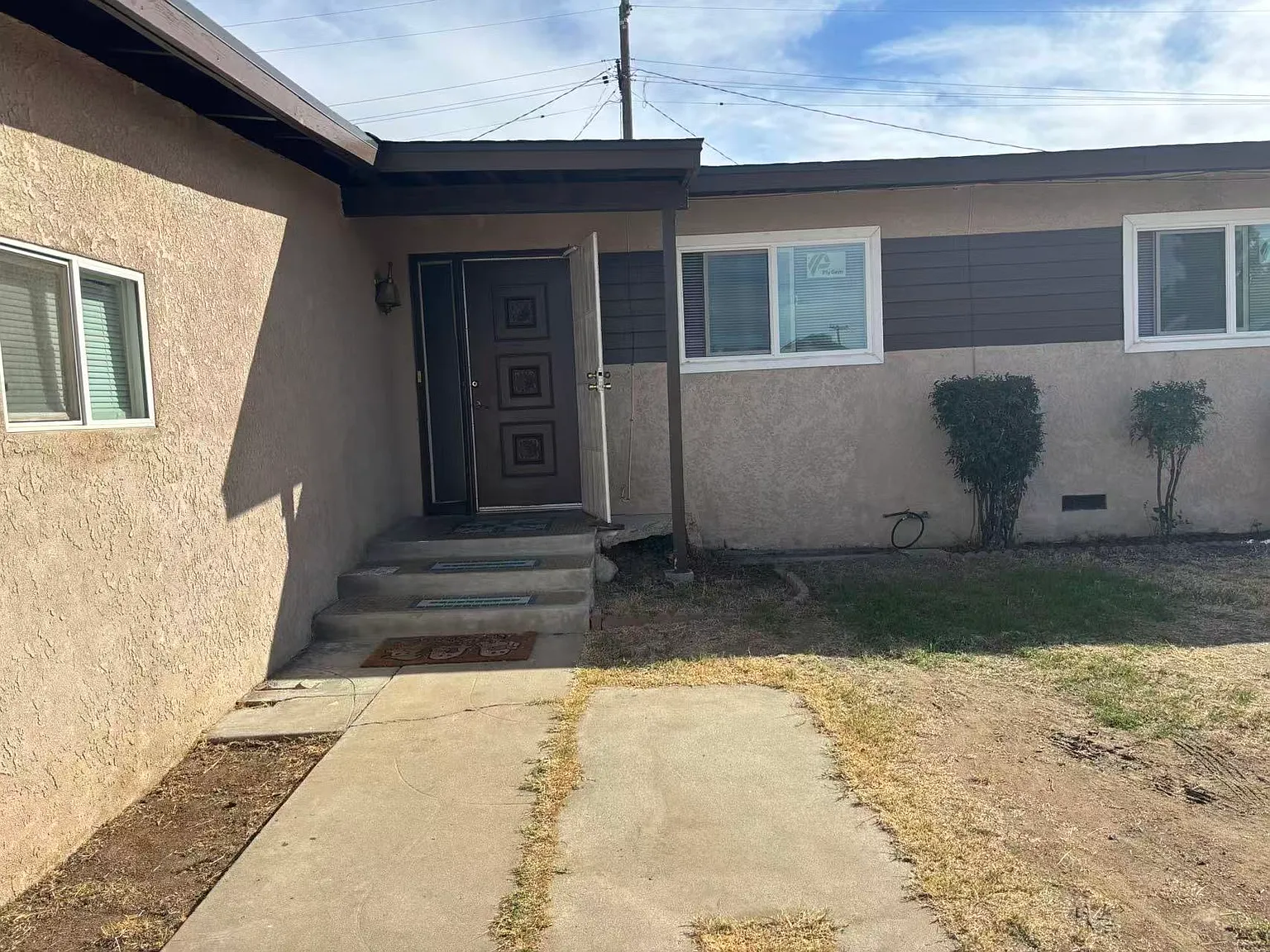 3 bed, 1428 sqft, $2,300 — Photo 1