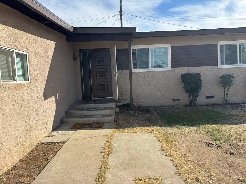 136 Mitchell Ave