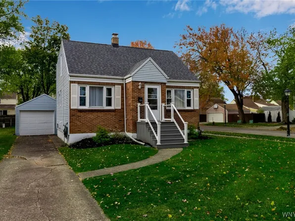 308 Lowell Rd, Buffalo, NY 14217