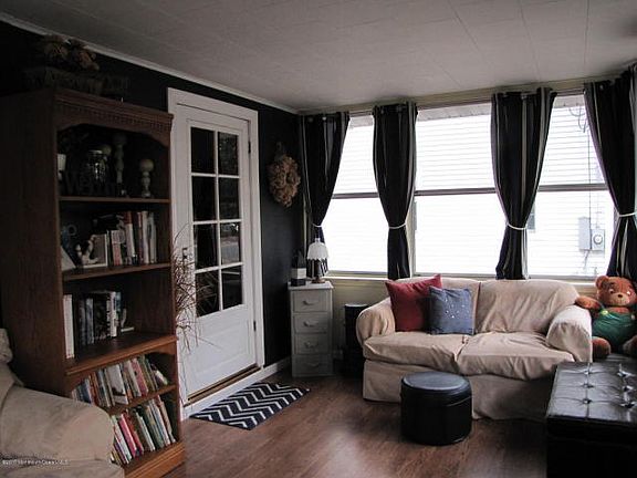 4th image of 718 Radnor Ave
