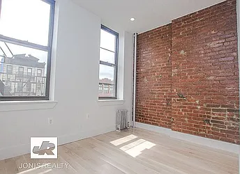 Rented by Jonis Realty