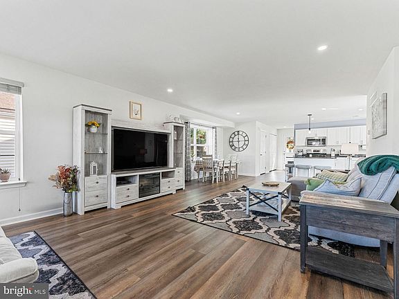 3rd image of 2416 Brookdale Ave