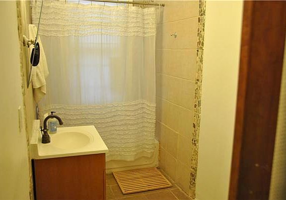 3rd image of 258 W 117th St APT 51W