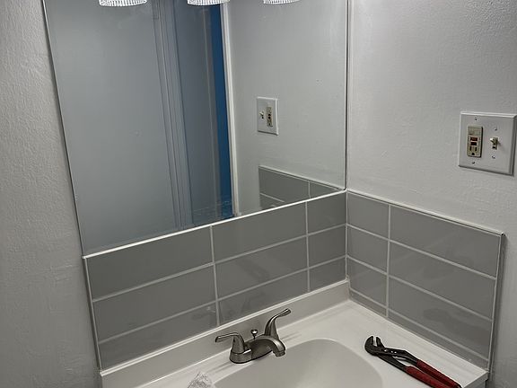 2nd image of 3335 Breckenridge Ln #2