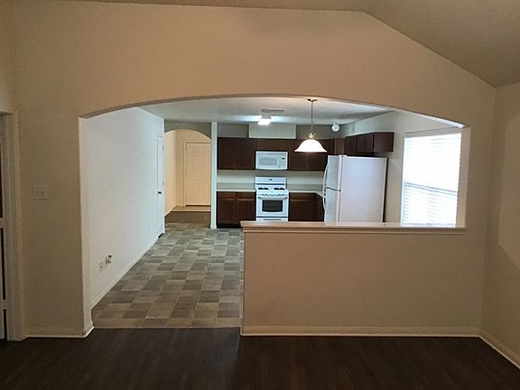 5th image of 17034 Atascocita Bend Dr