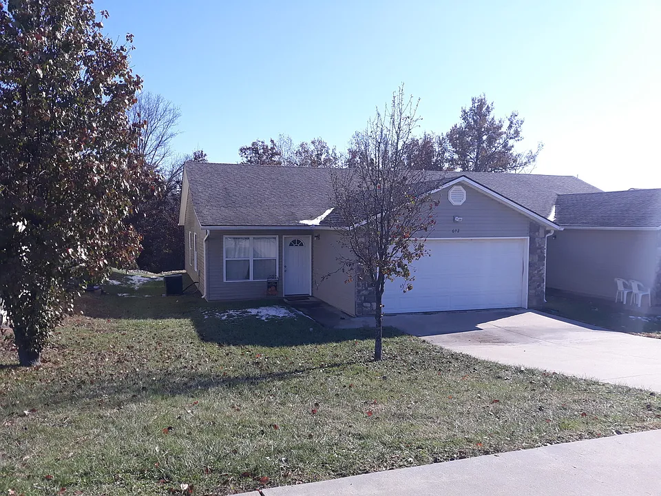 514 Elliott Ln