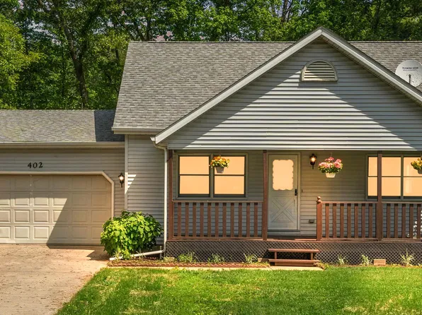 402 W Alice St, Kouts, IN 46347