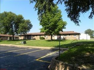4 W Waymire Ave, Webster Groves, MO