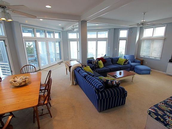 4th image of 38869 Bunting Ave