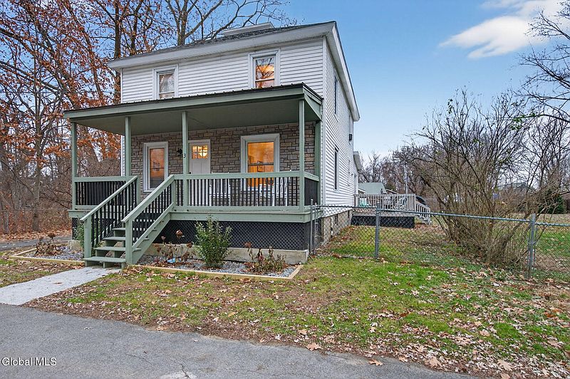 3rd image of 3 Anderson Road