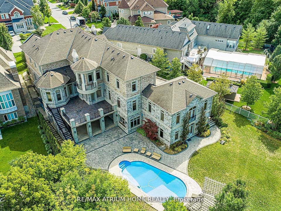 1st image of 71 Grandvista Cres