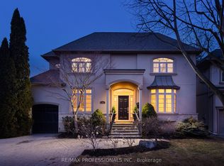 31 Gardenvale Rd, Toronto, ON M8Z 4C1