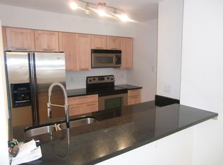 2820 Oakland Forest Dr #102, Fort Lauderdale, FL 33309