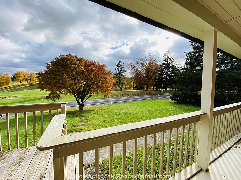 838 Stein Ln — Photo 4