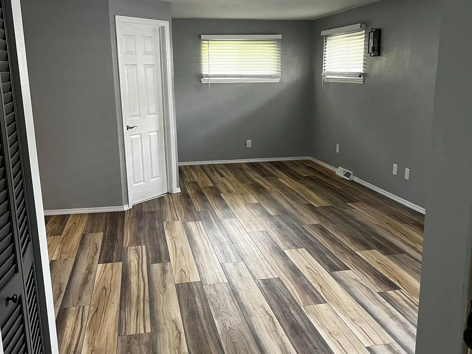 1210 Perry Pl — Photo 3
