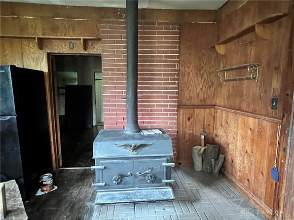 9606 Honey Run Rd, Russellville, OH 45168