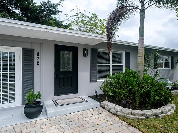 2nd image of 872 Balfrey Drive S