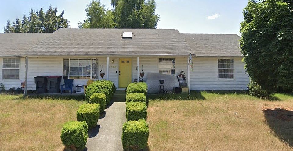 1st image of 1570 SW Fellows St