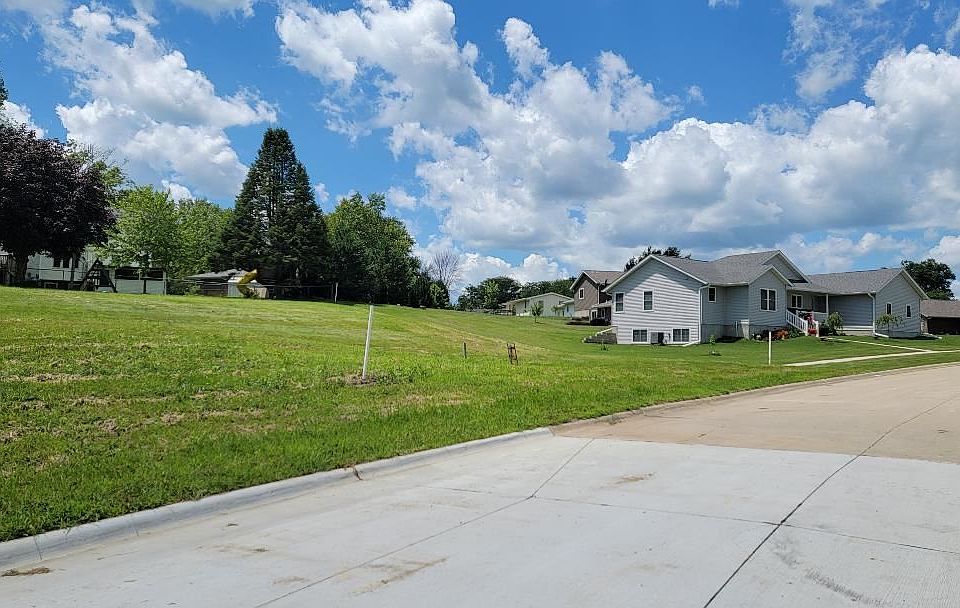 2nd image of 1007 Parkview Dr
