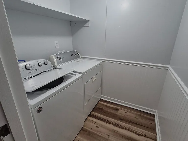 327 Laurens St SW #E10 — Photo 15