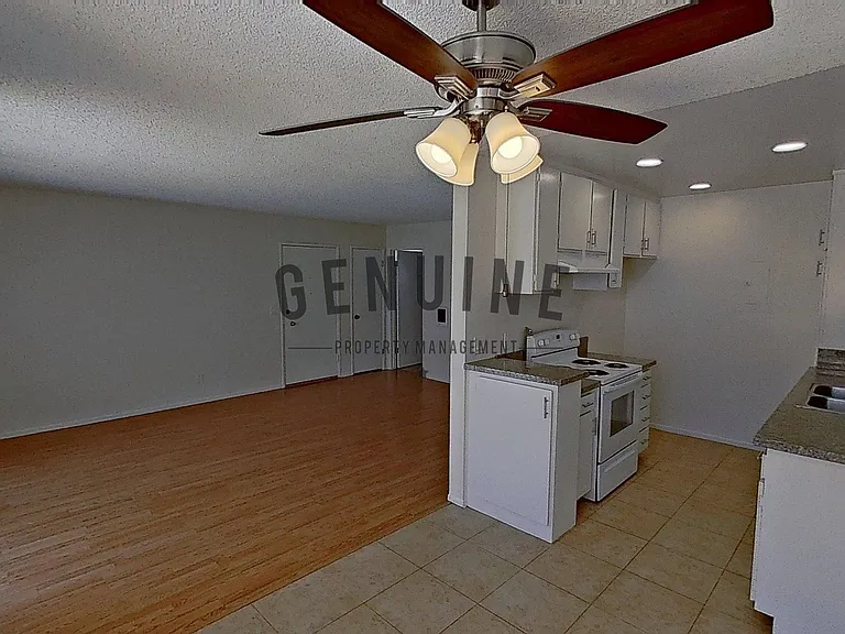 8142 La Paz Dr — Photo 4