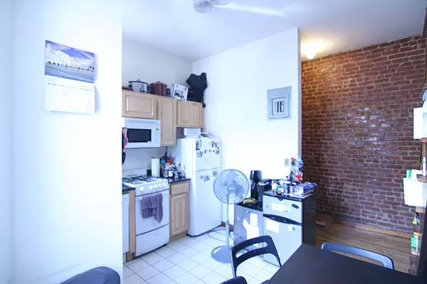 Rented by Guidance Realty Corp. | media 24