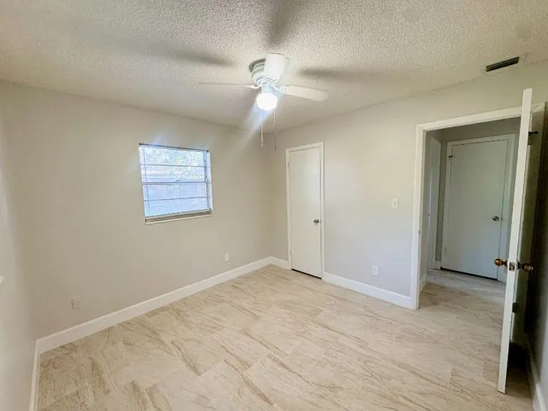 201 E Buchanon Ave #2 — Photo 12