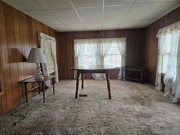 4th image of 465 Isle Rd