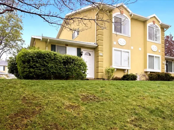 4792 W Arno Ct, West Jordan, UT 84084