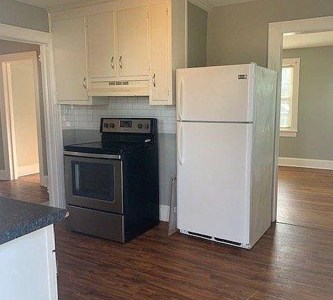 4th image of 2614 Dunn St