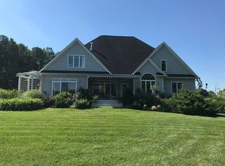 345 Long Cove Ln, White Stone, VA 22578