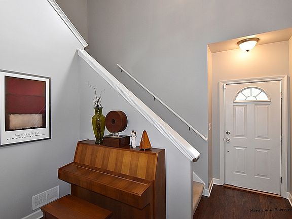 3rd image of 45 Melrose Ct