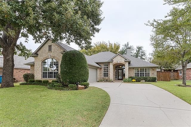 1st image of 2808 Stanford Dr