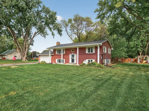 16180 Westgate Dr, Eden Prairie, MN 55344